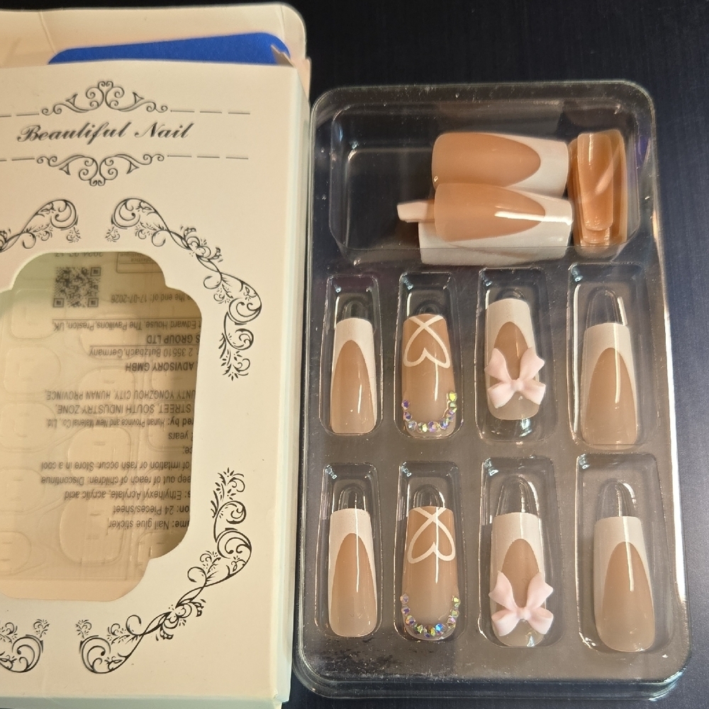 Press On Nails